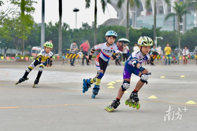不断规范体育类校外培训机构发展