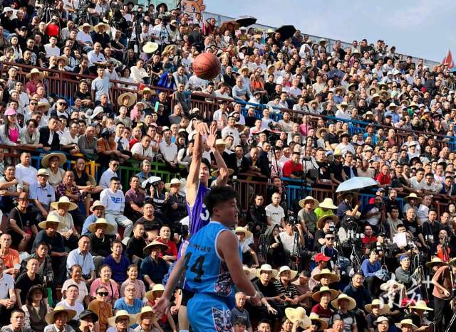 广东沙溪队以68∶63的比分战胜甘肃吹麻滩队。 &nbsp;南方+ 吴明 拍摄