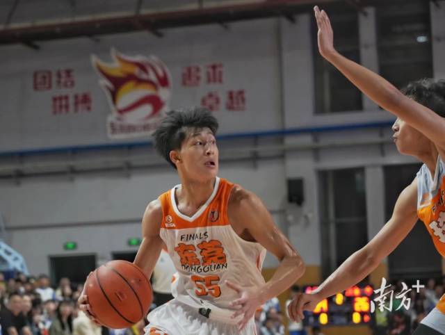 南方+ 姚志豪 拍摄