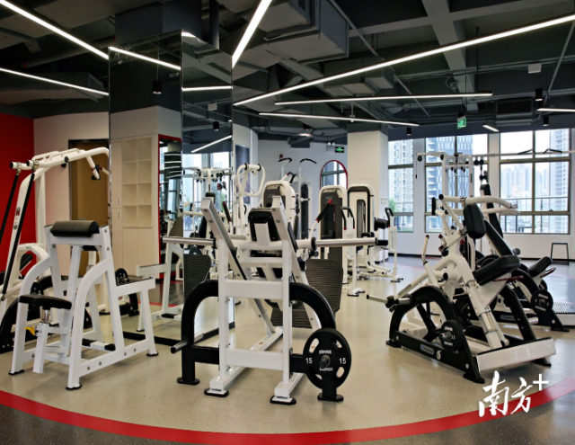 基地设施完善。