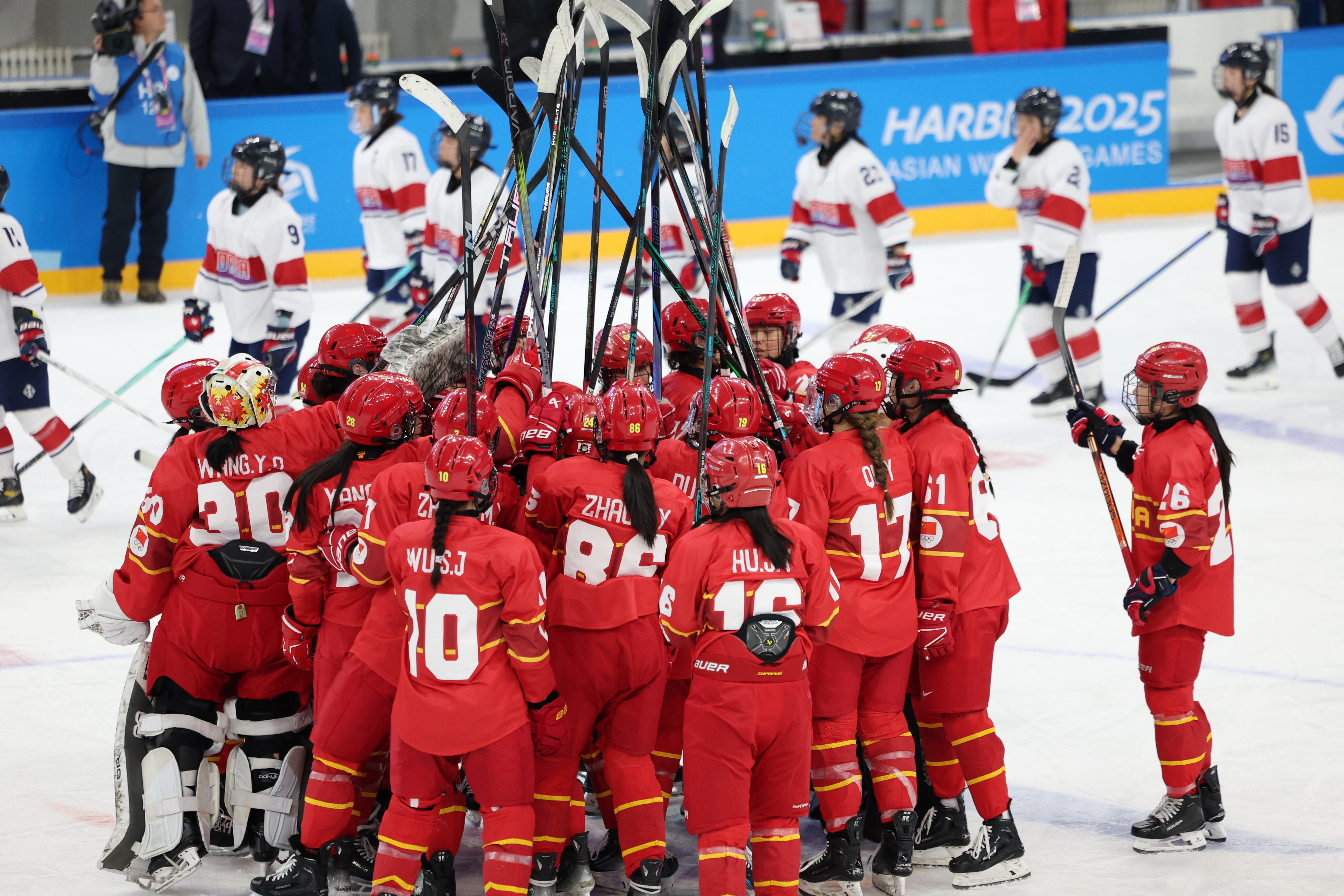 （亚冬会）冰球——女子小组赛：中国队胜韩国队XxjpseC008476_20250212_PEPFN0A001 (1).JPG