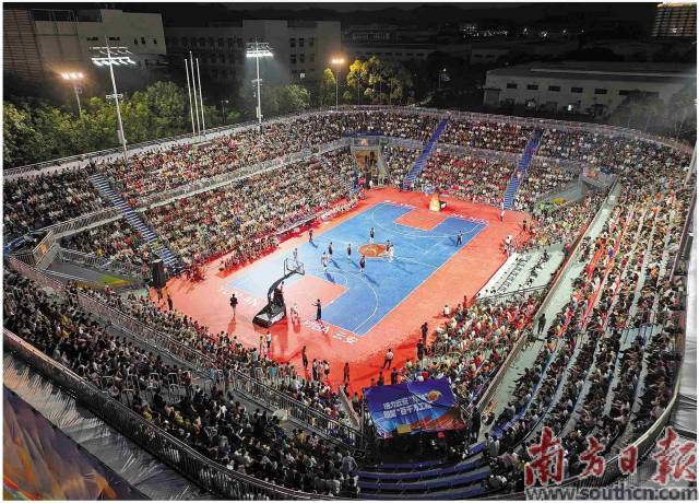 “村BA”比赛现场座无虚席。云安区融媒体中心供图